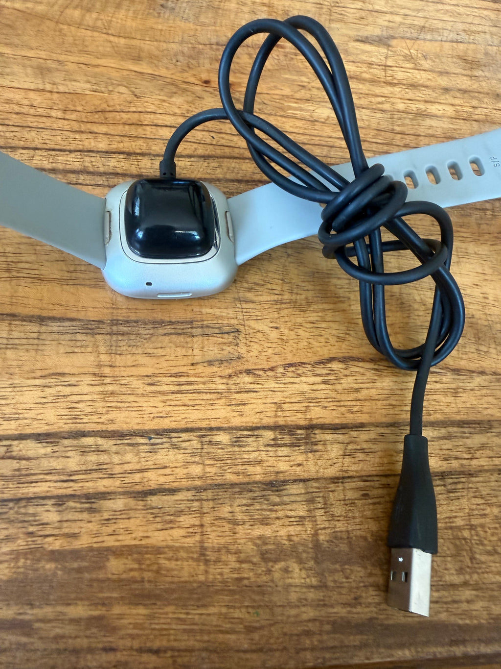 Fitbit FB512 Fitness Tracker with Charger & Extra Bands