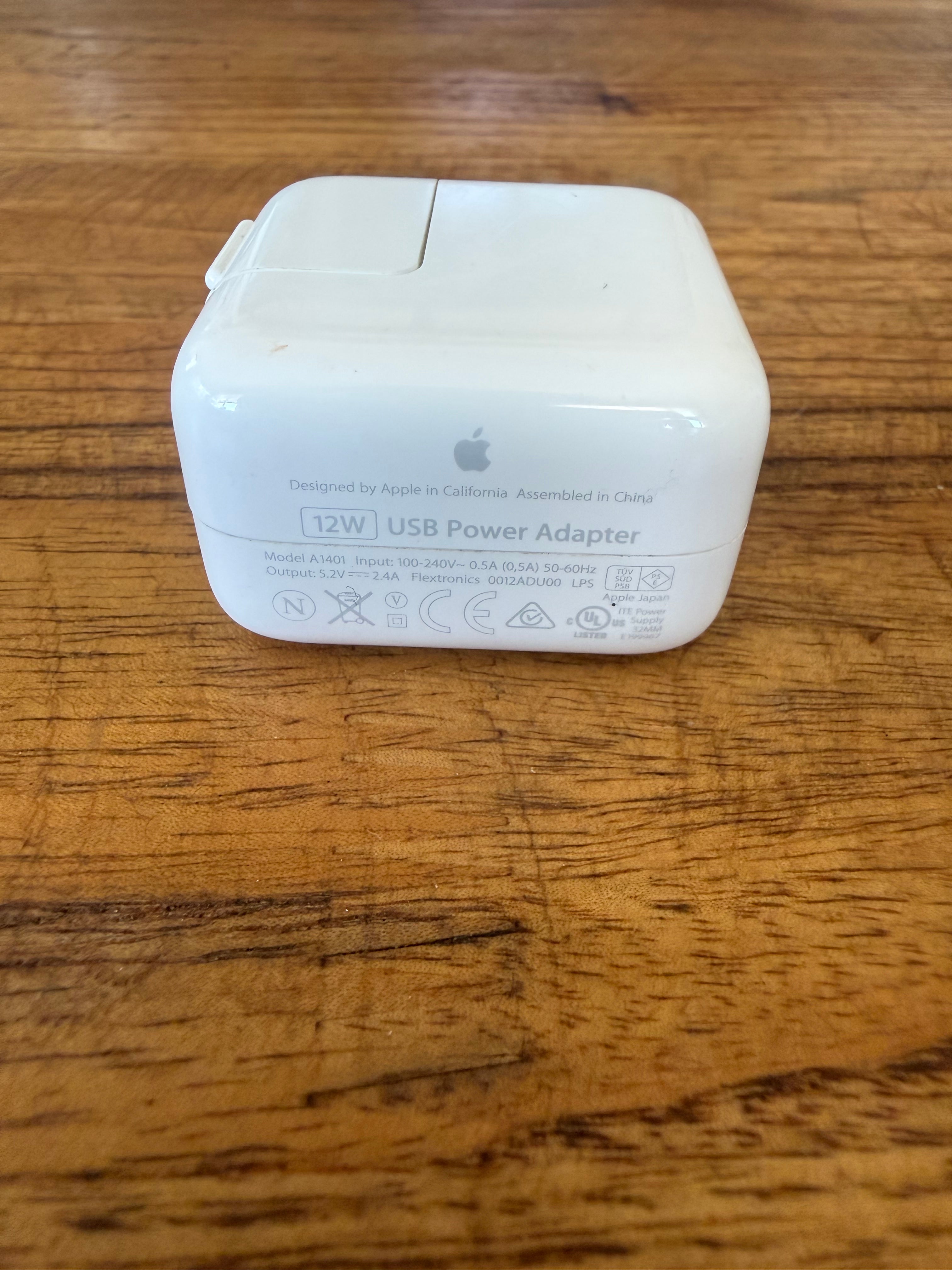 Apple 12W USB Power Adapter (Model A1401)