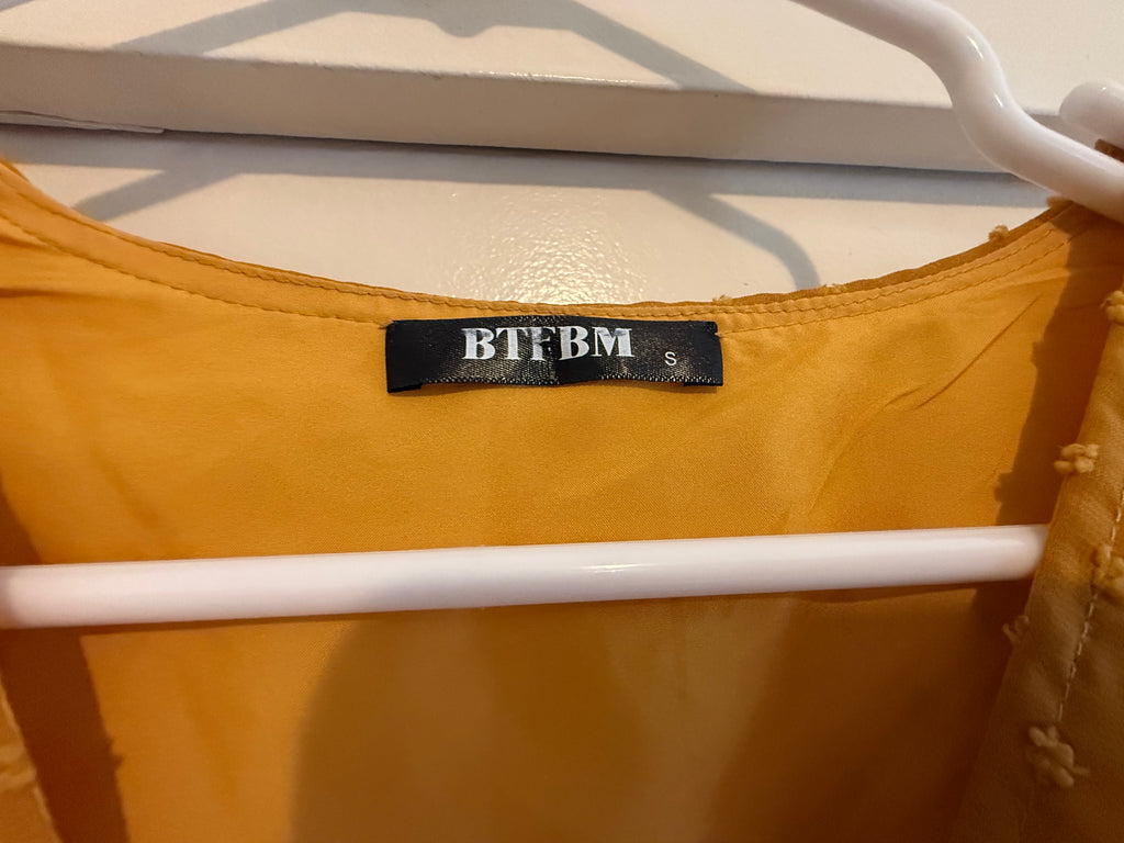 BTFBM Mustard Yellow Flowy Layered Summer Dress — Size Small